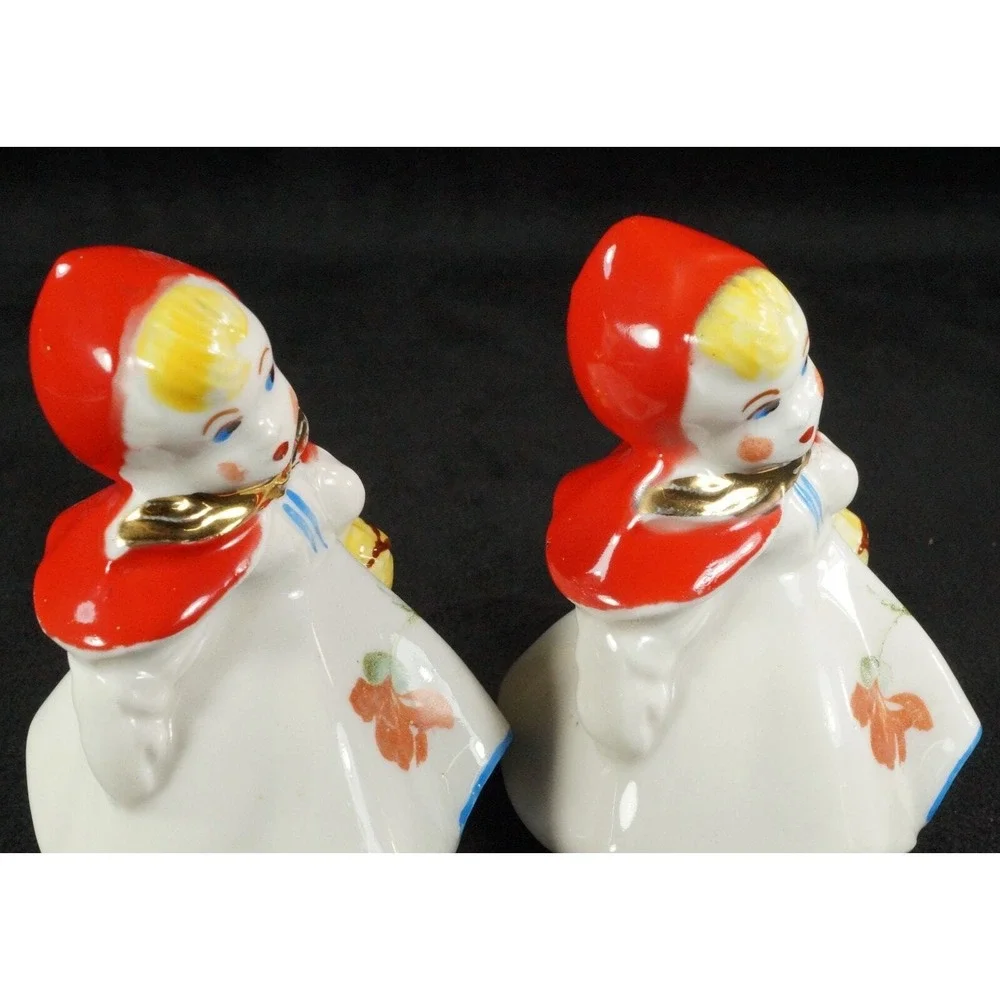 Vtg Hull Pottery Little Red Riding Hood Salt & Pepper Shakers 3.24